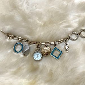 Beautiful vintage charm bracelet.